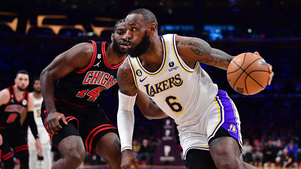 lebron james patrick williams zach lavine bulls